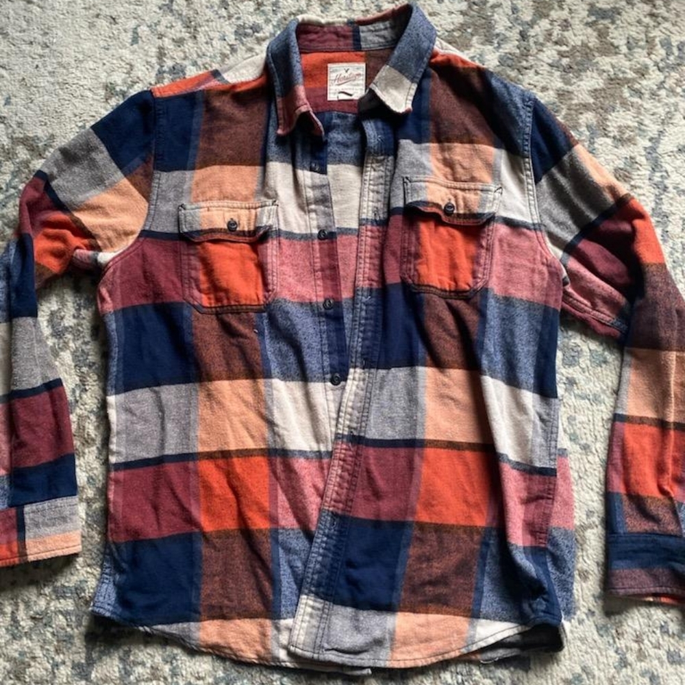 Men's flannel shirt